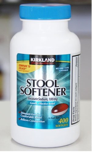 Kirkland Signature Stool Softener Docusate Sodium 100 mg, 400 Softgels/Bottle